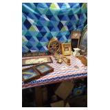 Assortment of decorative items