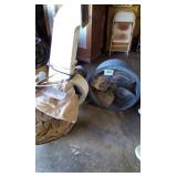 Exhaust system for sawdust doesn