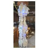 Hanging shell light