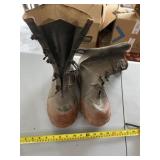 Sz 10 rubber boots