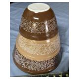 Pyrex Woodland mixing bowls
