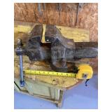 Table top mount vice