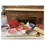Trays, grater, funnels, coffee filters, bread box