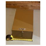 10.5 x 16 x 8 tall safe with two keys and felt