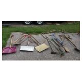 Garden tools, snow shovels, brackets metal , pic