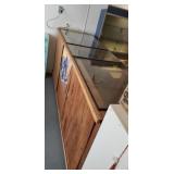 8ft x 42x 31 in display case glass top, sliding