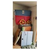 Corner full totes, storage container, inflated
