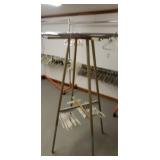 Adjustable clothes rack , 3 ft diametet