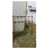40 inch rod iron bed frame, w rail