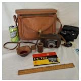 Petri 35 Camera 4.5 cm w Case