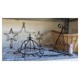 Wrought Iron Decor w Basket