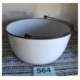 15" Enamel Ware Cauldre w Handle