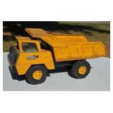 Nylint jumbo dump truck metal 20 in long 20"