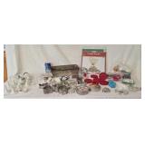 Pampered chef cookie press, cookie cutters and