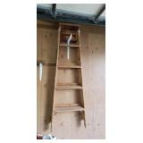 5 ft wooden ladder