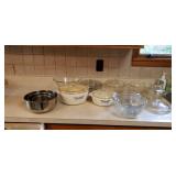 Casserole dishes w lids black and white wheat