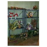 2 shelving units w floral decor
