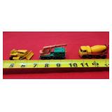 Lensey dozen 18, wheel Crane 30, concrete truck