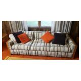 3 cushion couch. 35x24x 35 in