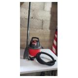 Craftsman 2.5 hp, 2.5 gal vacuum w attachments