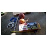 Horse shoe game and backyard game combo