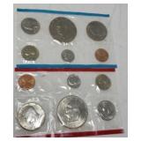 1975 US Mint Uncirculated P and D