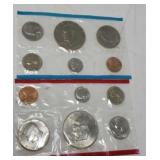 1975 US Mint Uncirculated P and D set