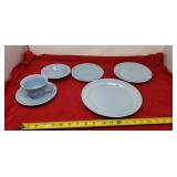 Lu Ray pastel blue dish set