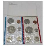 U S Mint 1975 Uncirculated Coin set