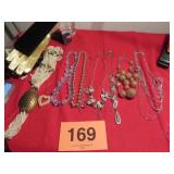 VTG NECKLACES