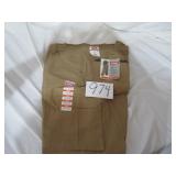 NEW MENS WRANGLER WORK PANTS 42 X 32
