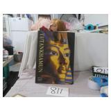 TUTANKHAMUN BY T.G.H JAMES BOOK