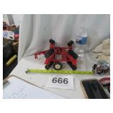 ERTL MASSEY FERGUSON 1/16 DIE CAST