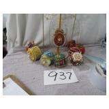 1960 HAND MADE BEADED SEQUIN PUSH