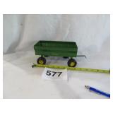 ERTL JOHN DEERE 1/16 HAY WAGON