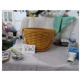 2000 LONGABERGER APPLE BASKET