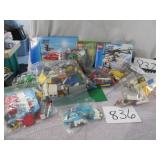 ASSORTMENT OF SETS OF LEGOS
