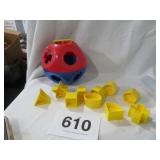 VTG TUPPERWARE SHAPE-OBALL