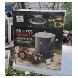Thermos The Big Easy oil Less Turkey Fryer