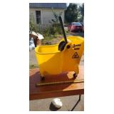 Commercial mop bucket