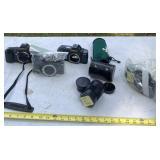 Canon cameras with no lenses and zoom lens