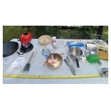 Wear-Ever 7ï¿½ aluminum pan with lid, Roscoe Fondue