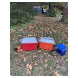 Rubbermaid coolers( need a good cleaning) ,