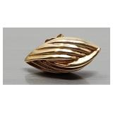 14k Yellow Gold Earring .49g