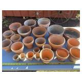 Clay plant pots