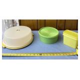 Tupperware containers with lids