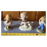 Children figurines