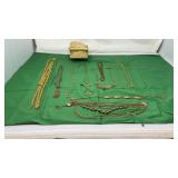 Vtg Gold Toned Costume Jewelry & Vintage Golden