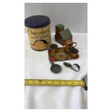 ANTIQUE 1900S GERMAN TIN-LITHO TOY TEA SET BONNET