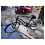 Huffy Santa Fe cruiser bike.